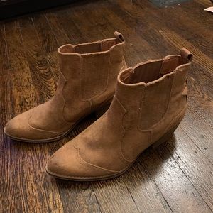 Western-style brown booties